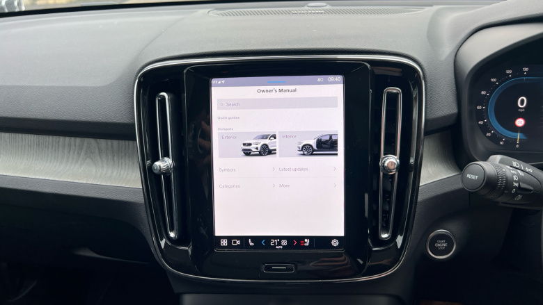 Volvo XC40 2.0 B3P Ultra Dark 5dr Auto Petrol Estate